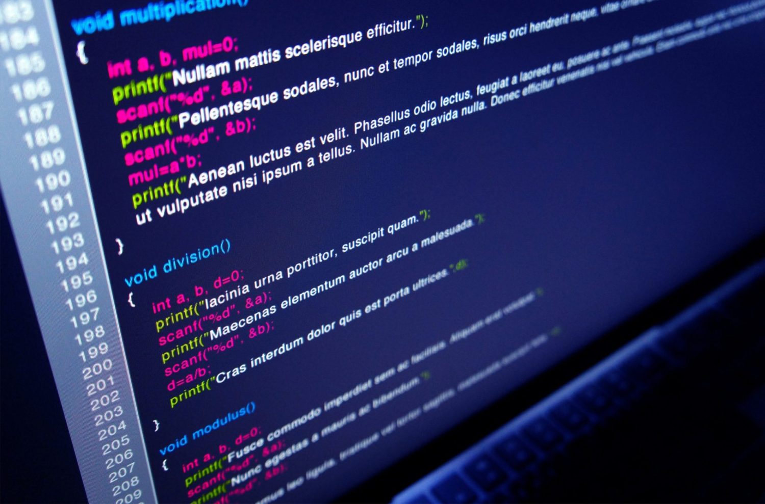 自分でコードを書く場合